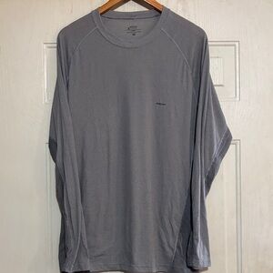Patagonia Men's Long Sleeve Tee in‎ Gray